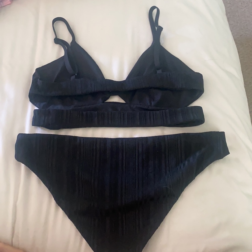 Bikini Set - image 2